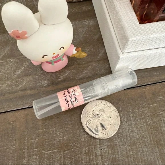 Guerlain Spiritueuse Double Vanille Eau De Parfum 3ml - Picture 2 of 3